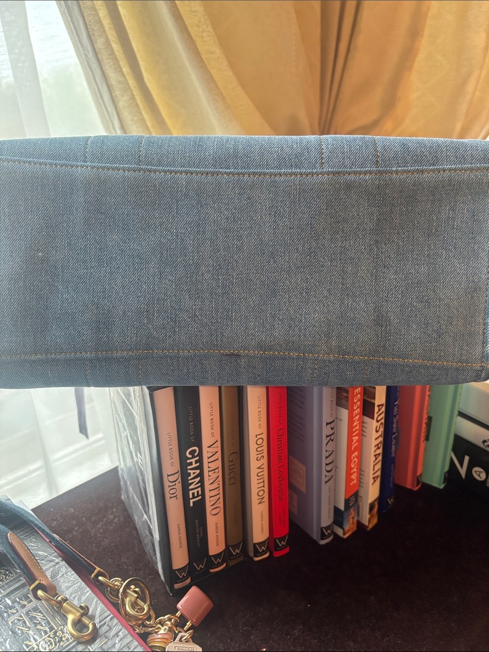 NWOT Coach large Blue Denim Tote w/scarf,hangtag - Picture 10 of 12